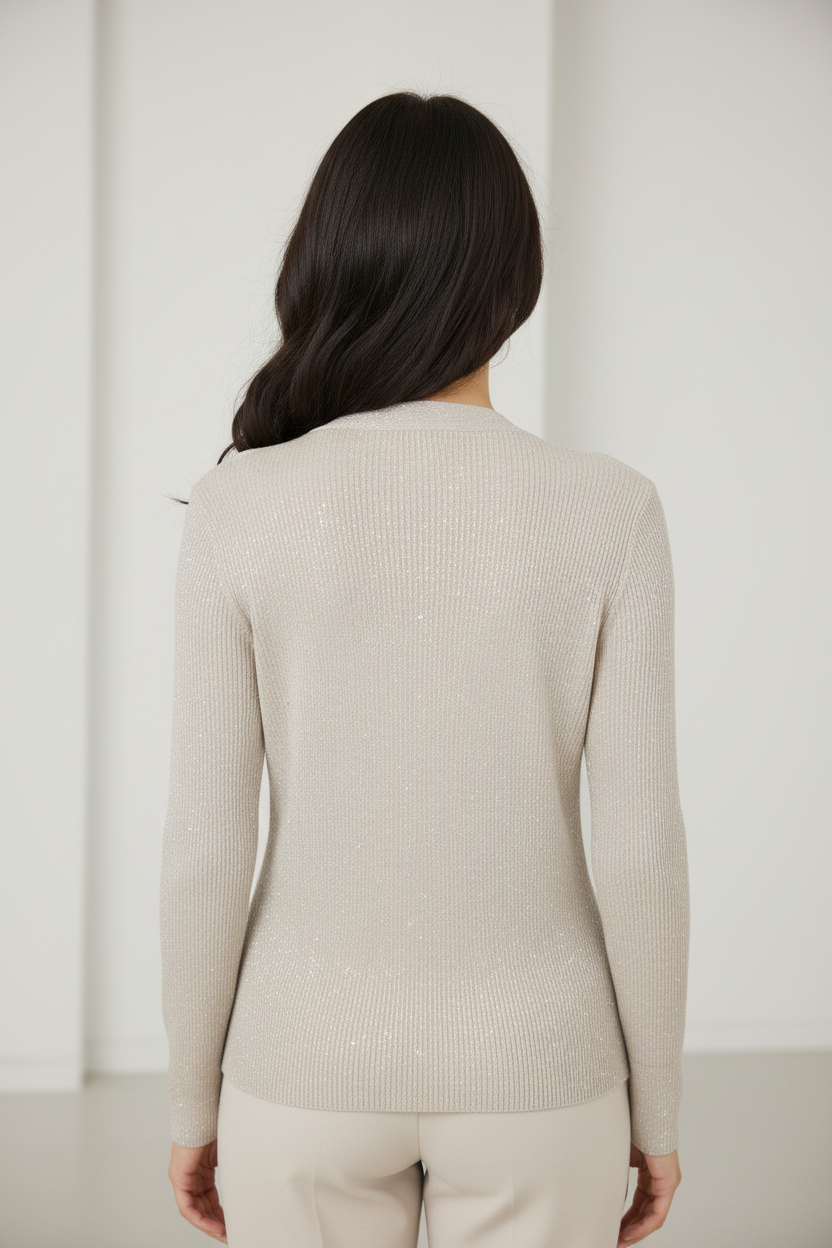 Mannequin femme 40-42 - vue arrière pull beige à paillettes